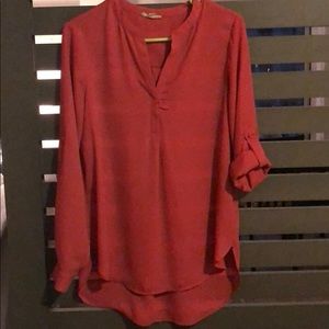 Long sleeved blouse with 3/4 sleeve option